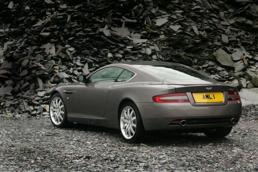  Aston Martin DB9 2004 года  (UK) (фото 13 из 24)